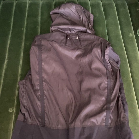 Louis Vuitton windbreaker jacket - Picture 3 of 5